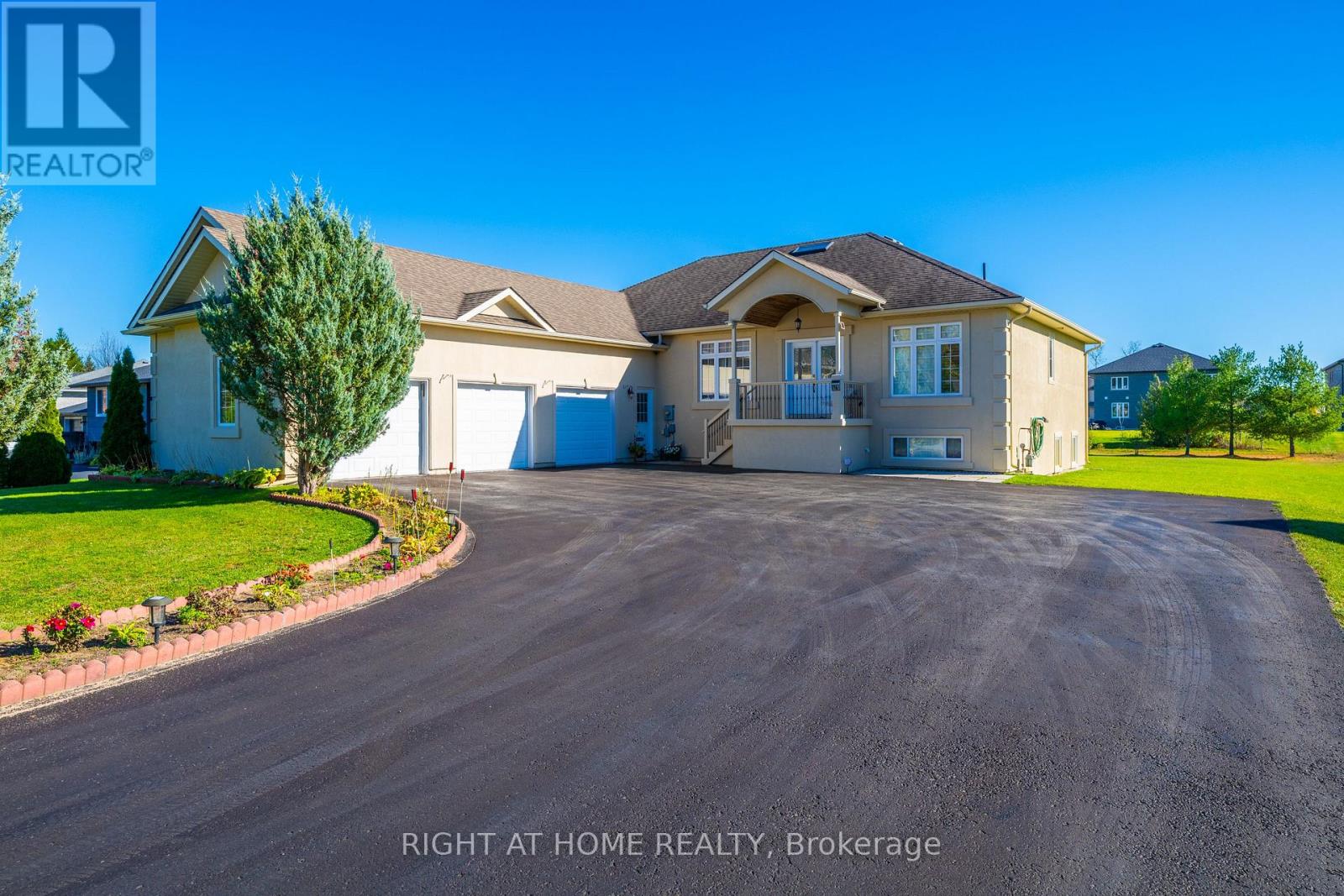 16 Wasaga Sands Drive, Wasaga Beach, Ontario  L9Z 1J6 - Photo 12 - S13511644