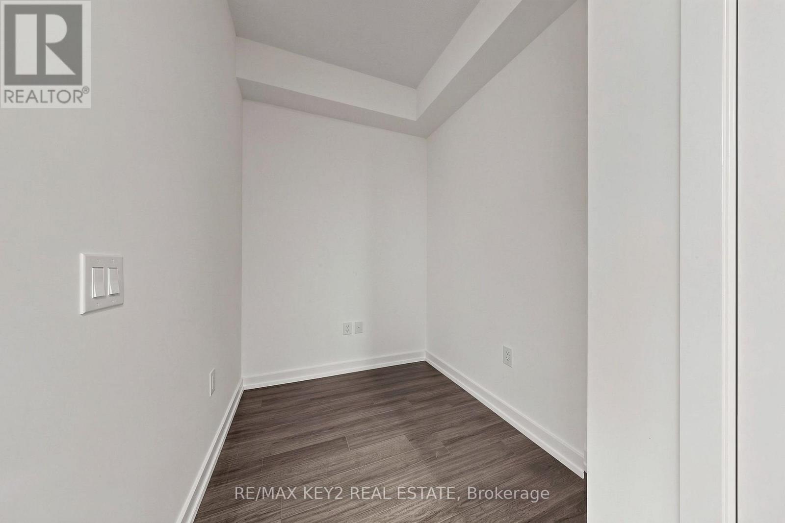2316 - 4010 Eglinton Avenue W, Toronto, Ontario  M9A 0G5 - Photo 18 - W14101636