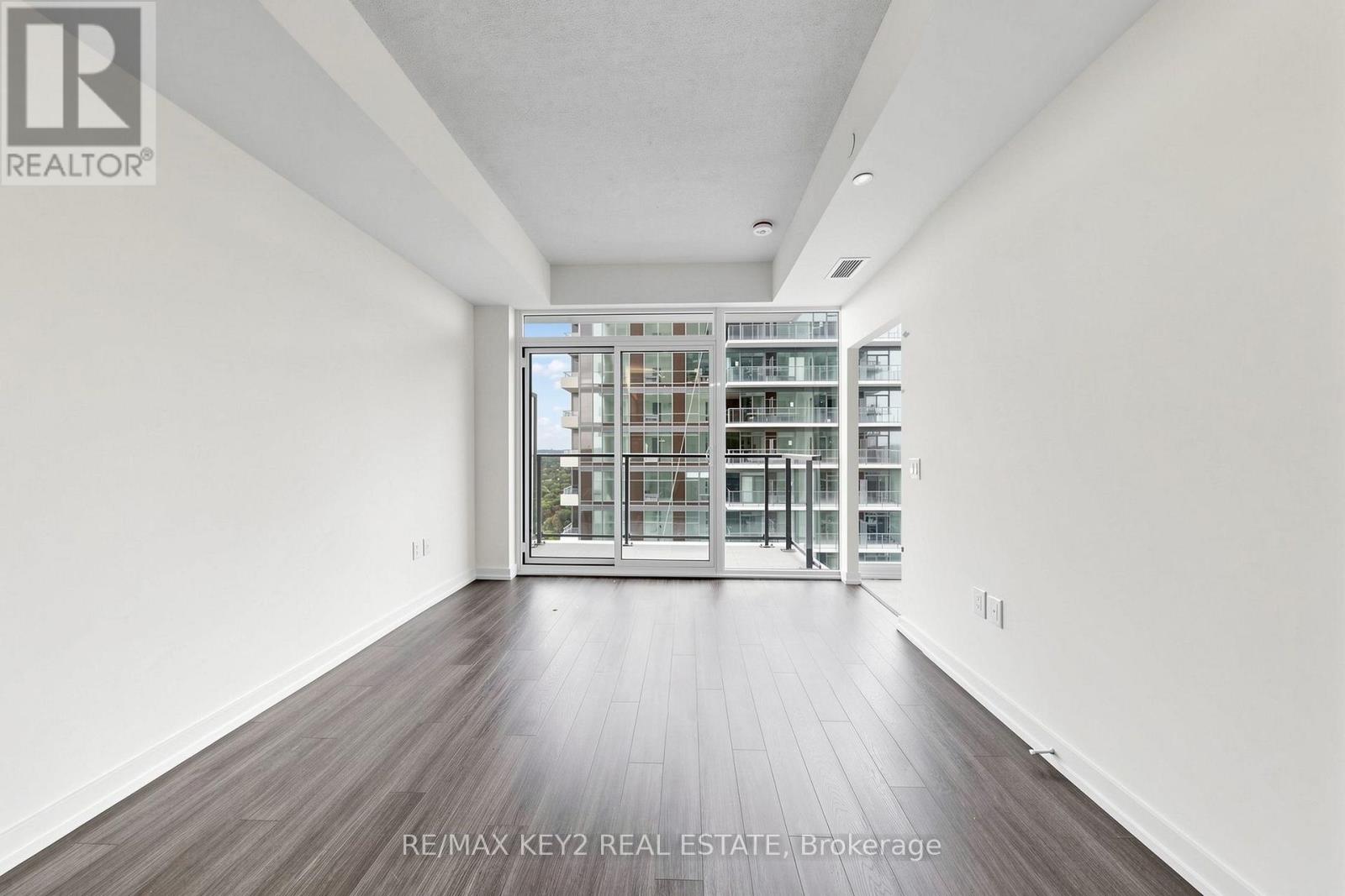 2316 - 4010 Eglinton Avenue W, Toronto, Ontario  M9A 0G5 - Photo 2 - W14101636