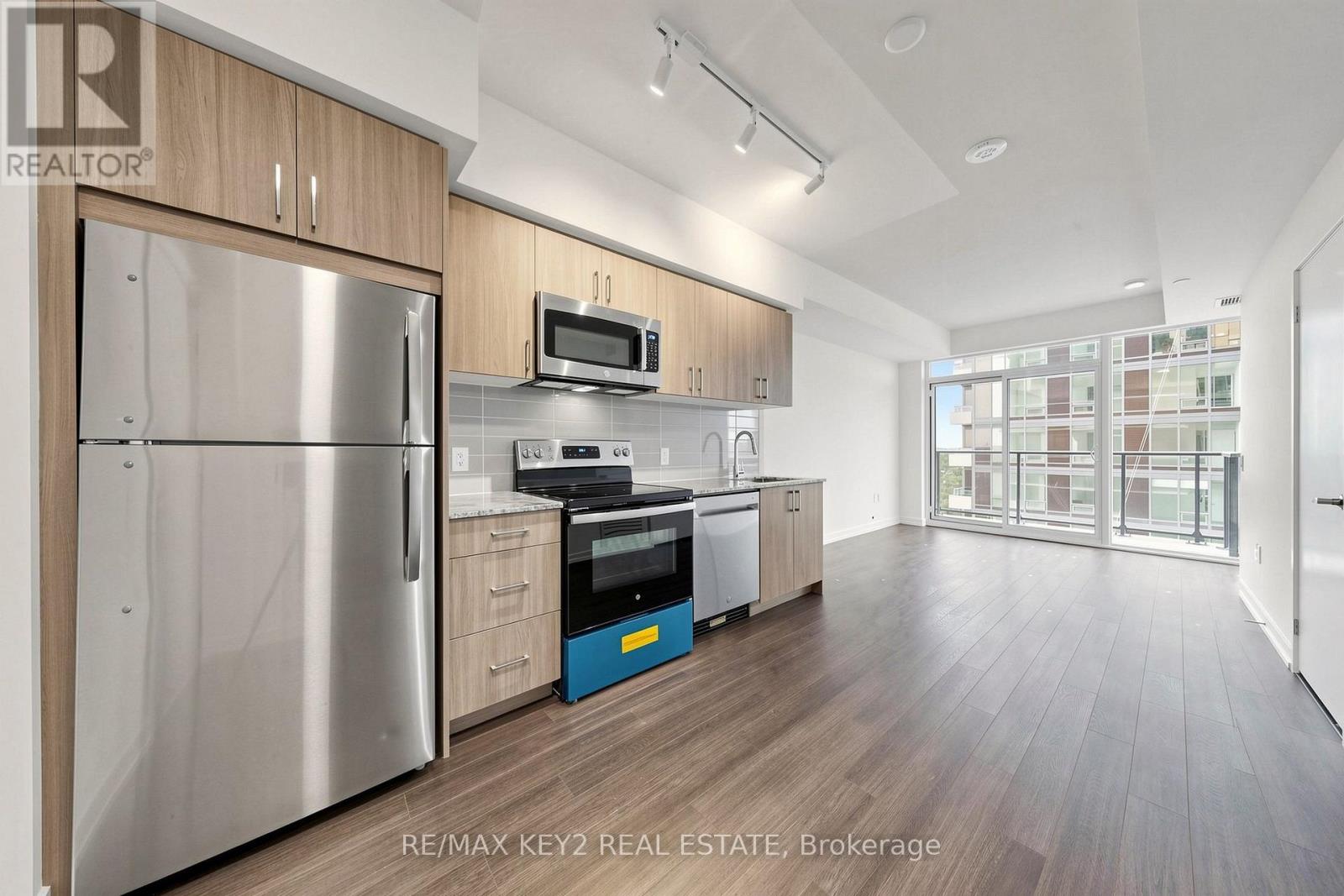 2316 - 4010 Eglinton Avenue W, Toronto, Ontario  M9A 0G5 - Photo 4 - W14101636