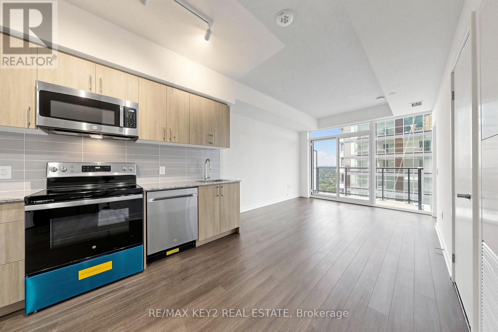 2316 - 4010 Eglinton Avenue W, Toronto, Ontario  M9A 0G5 - Photo 5 - W14101636