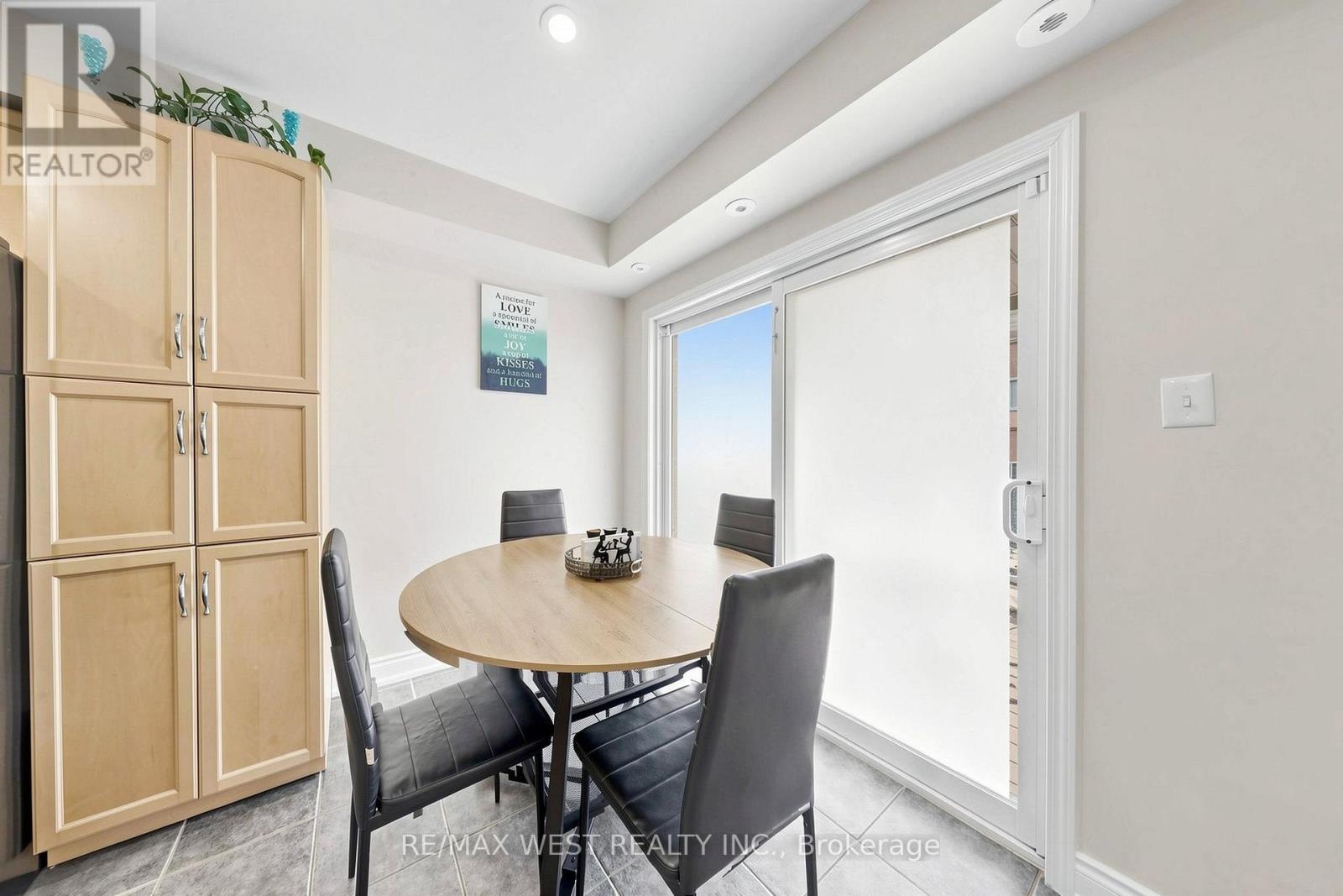 1 - 608 Shoreline Drive, Mississauga, Ontario  L5B 0A8 - Photo 17 - W14101648