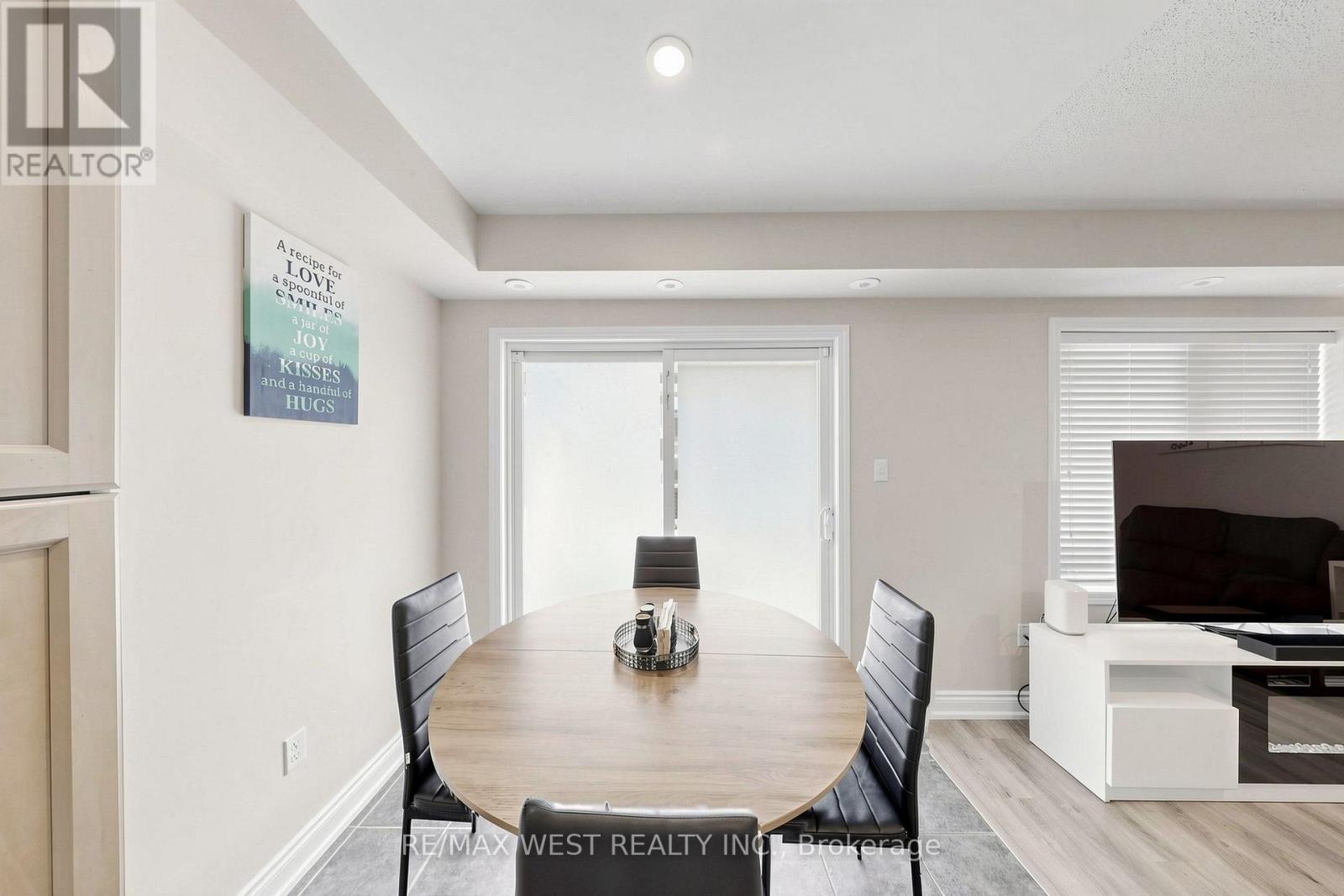 1 - 608 Shoreline Drive, Mississauga, Ontario  L5B 0A8 - Photo 18 - W14101648