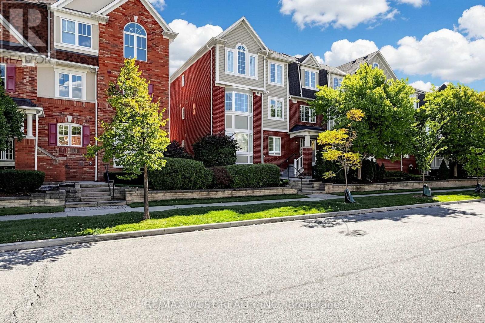 1 - 608 Shoreline Drive, Mississauga, Ontario  L5B 0A8 - Photo 2 - W14101648