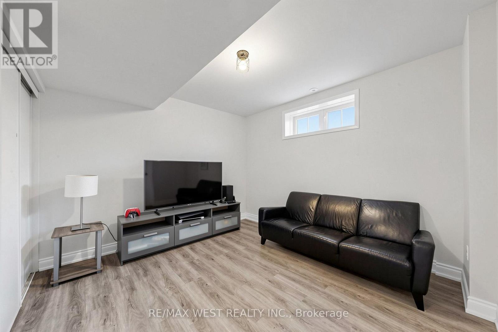 1 - 608 Shoreline Drive, Mississauga, Ontario  L5B 0A8 - Photo 38 - W14101648
