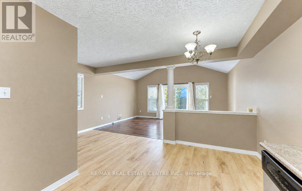 108 Periwinkle Street, Kitchener, Ontario  N2E 4C7 - Photo 13 - X14101576