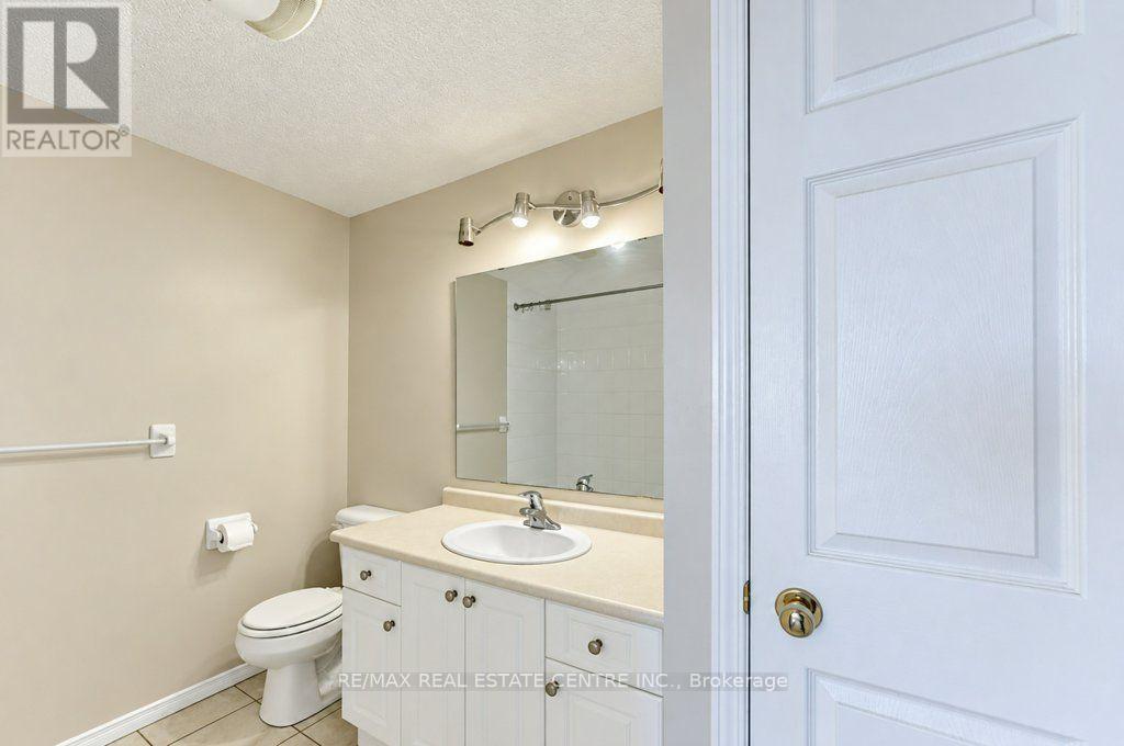 108 Periwinkle Street, Kitchener, Ontario  N2E 4C7 - Photo 21 - X14101576