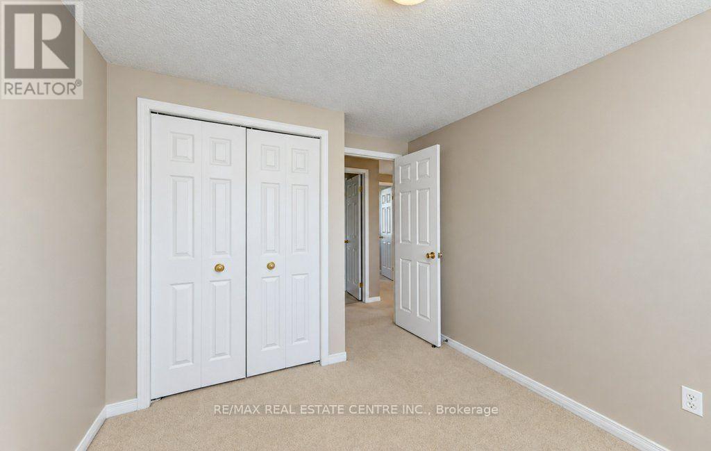 108 Periwinkle Street, Kitchener, Ontario  N2E 4C7 - Photo 27 - X14101576