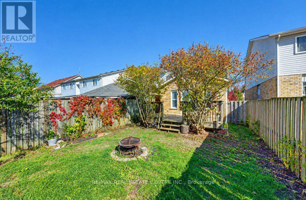 108 Periwinkle Street, Kitchener, Ontario  N2E 4C7 - Photo 31 - X14101576