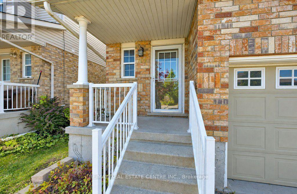 108 Periwinkle Street, Kitchener, Ontario  N2E 4C7 - Photo 4 - X14101576