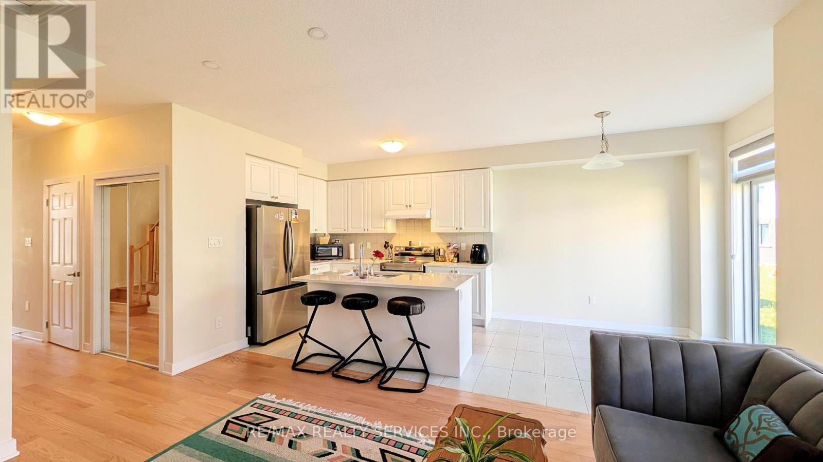Upper - 21 Keelson Street, Welland, Ontario  L4B 0M2 - Photo 12 - X14101656