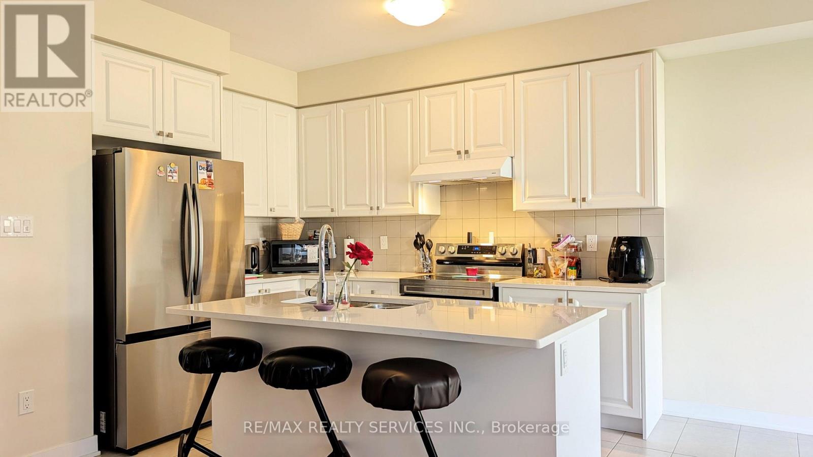 Upper - 21 Keelson Street, Welland, Ontario  L4B 0M2 - Photo 15 - X14101656