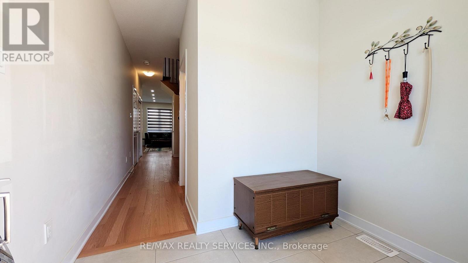 Upper - 21 Keelson Street, Welland, Ontario  L4B 0M2 - Photo 6 - X14101656
