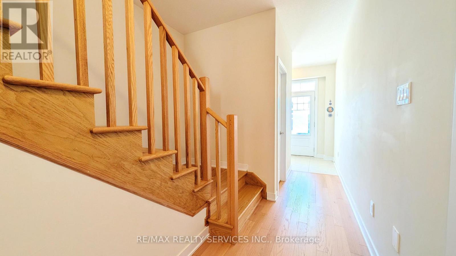 Upper - 21 Keelson Street, Welland, Ontario  L4B 0M2 - Photo 8 - X14101656