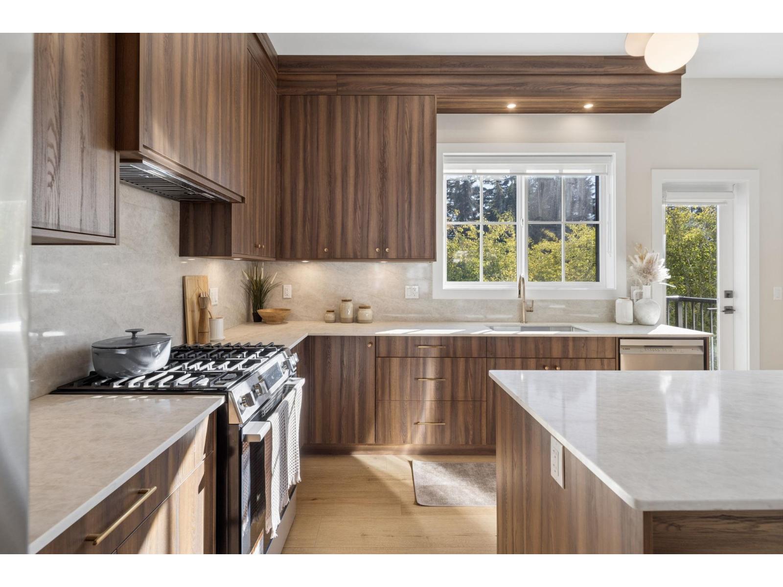 101 16042 9a Avenue, Surrey, British Columbia  V4A 9A7 - Photo 7 - R3176619