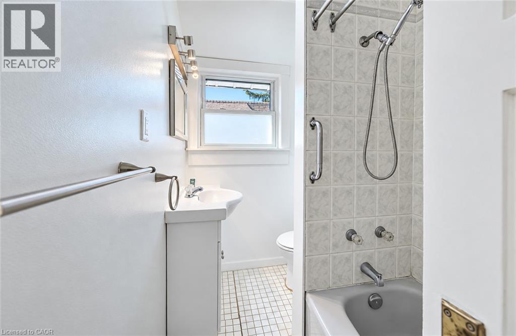 18 Earl Street, Guelph, Ontario  N1H 1N6 - Photo 19 - 40872292