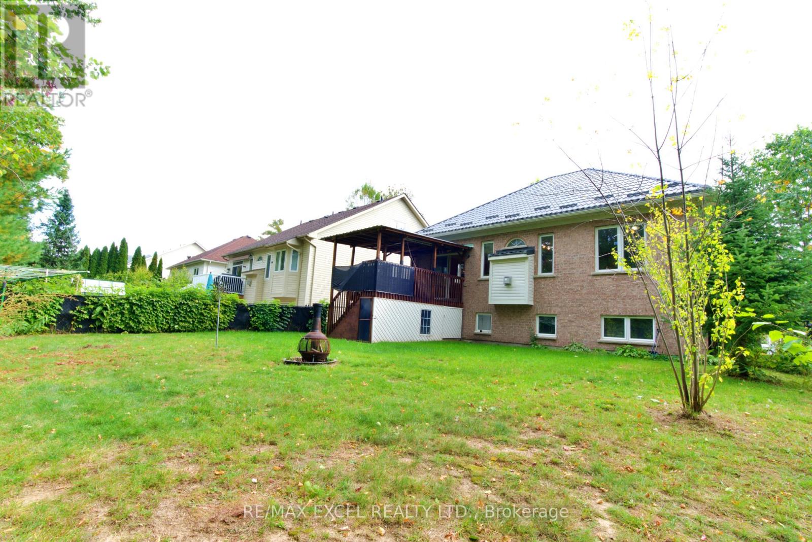 12 Cardinal Way, Wasaga Beach, Ontario  L9Z 3B6 - Photo 24 - S13877186
