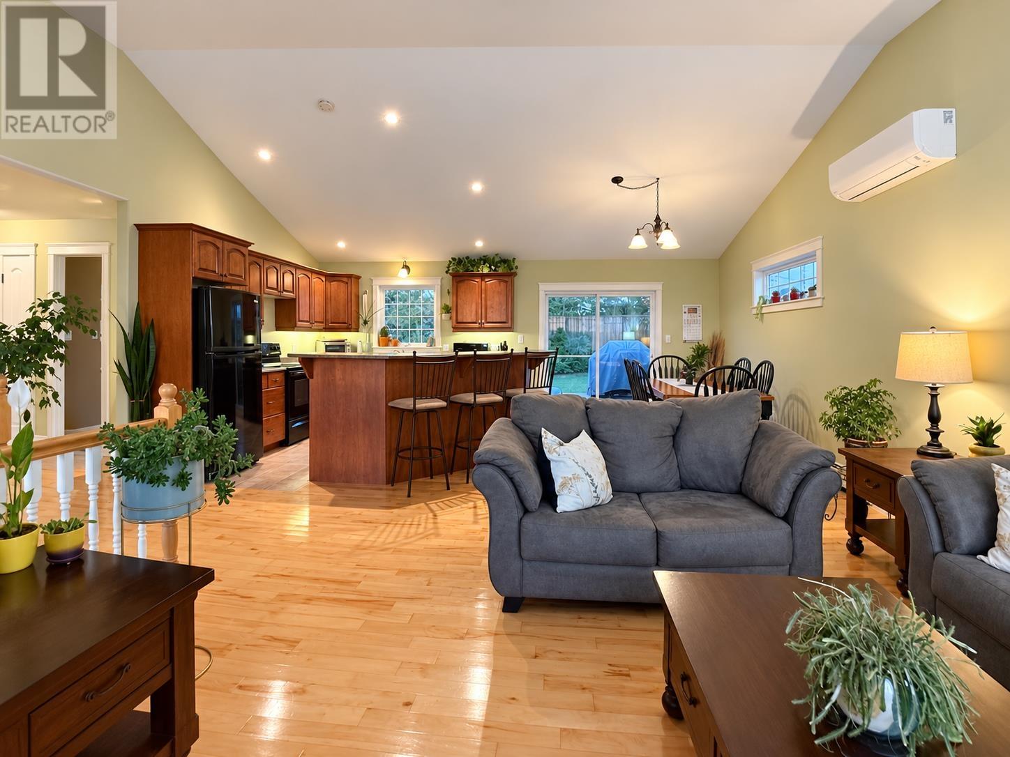 57 John Street, Cornwall, Prince Edward Island  C0A 1H4 - Photo 5 - 202626322