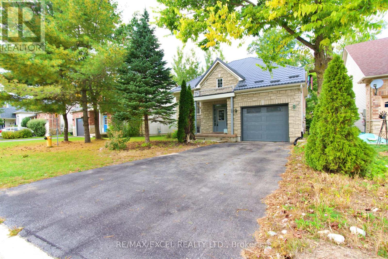 12 Cardinal Way, Wasaga Beach, Ontario  L9Z 3B6 - Photo 4 - S13877186