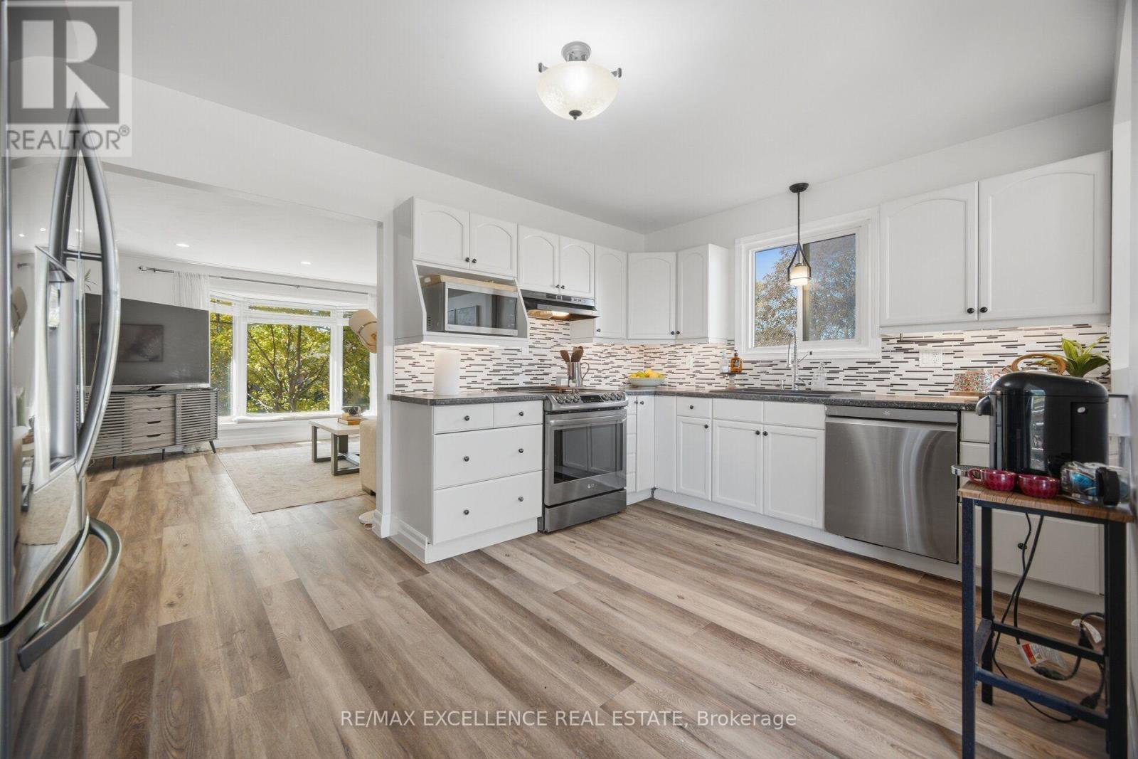 86 Dooley Drive, Kitchener, Ontario  N2A 1L4 - Photo 13 - X14101584