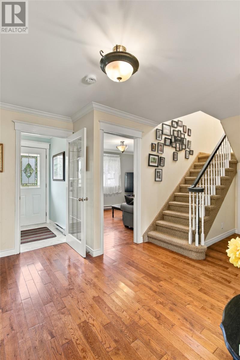 28 Courtney Street, St. John's — photo 3
