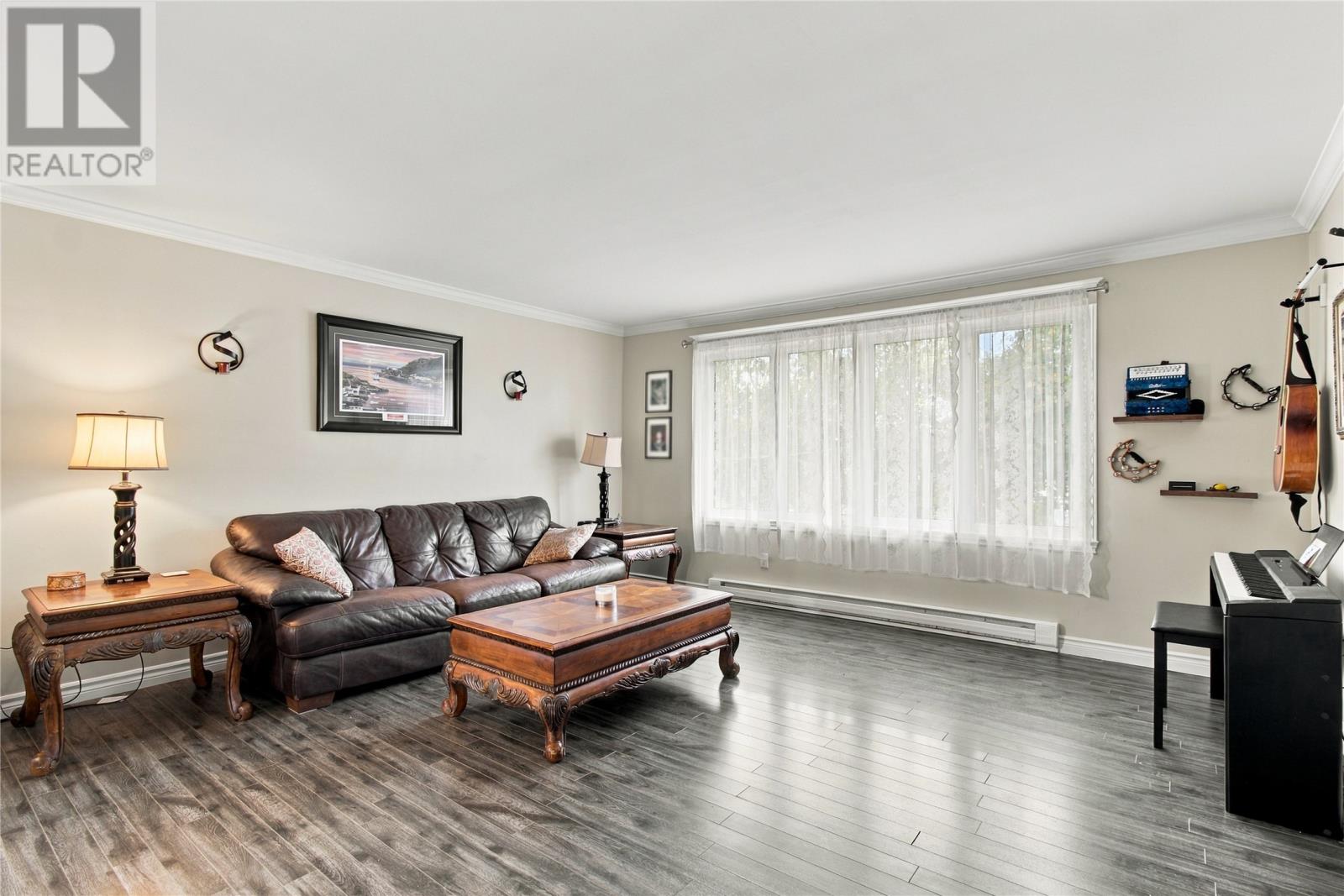 28 Courtney Street, St. John's — photo 4