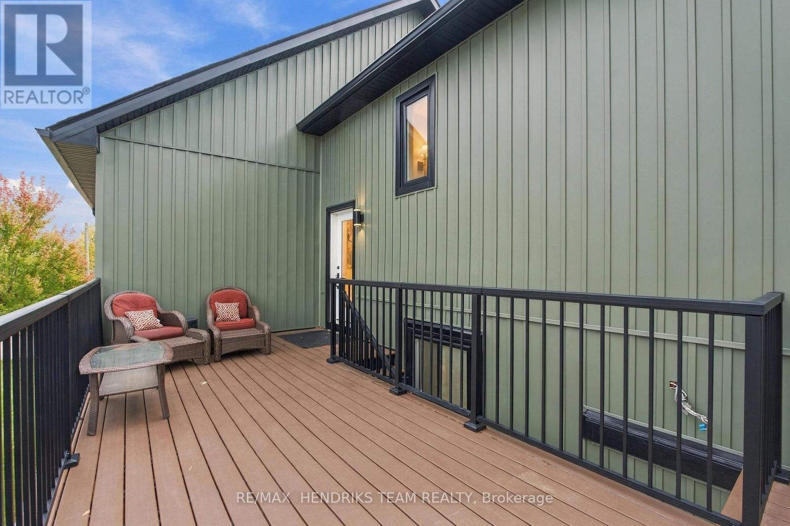 94 Bellingham Drive, Hamilton (Lawfield), Ontario  L8V 3R4 - Photo 36 - X14101830