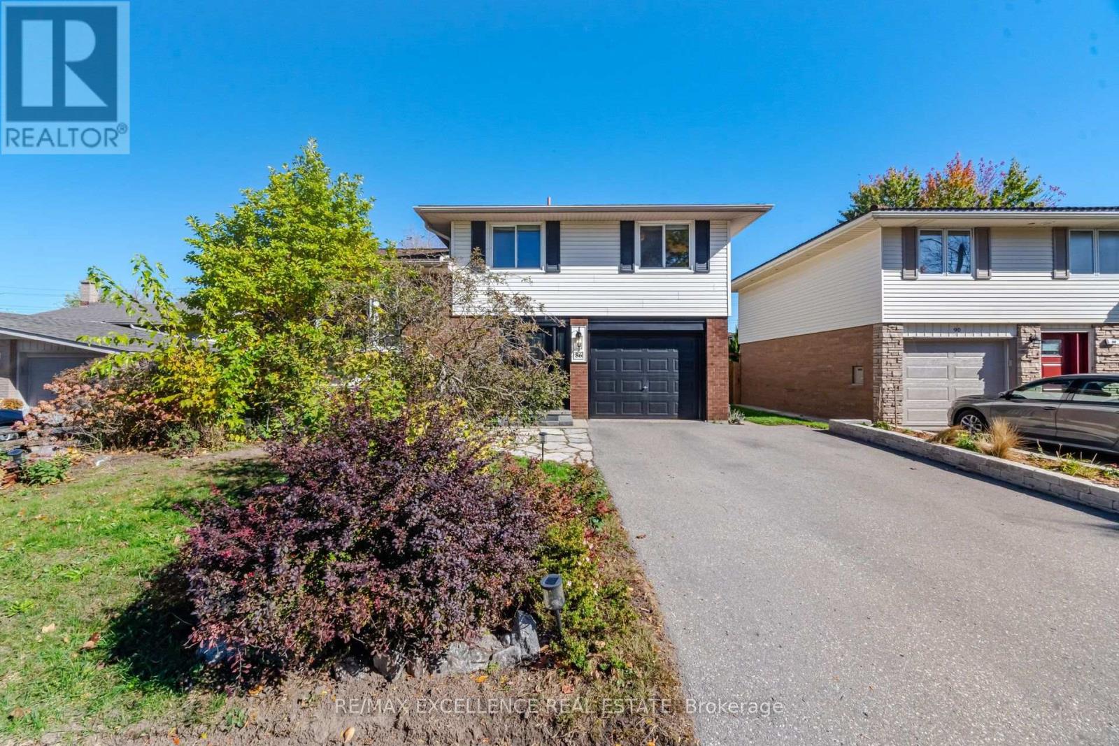 86 DOOLEY DRIVE, Kitchener, Ontario