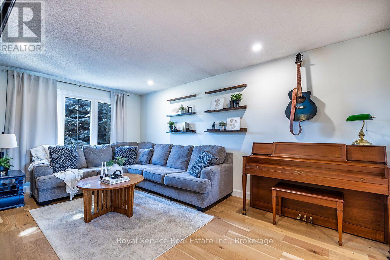 102 Foxhunt Trail, Clarington, Ontario  L1E 1C9 - Photo 4 - E14101920