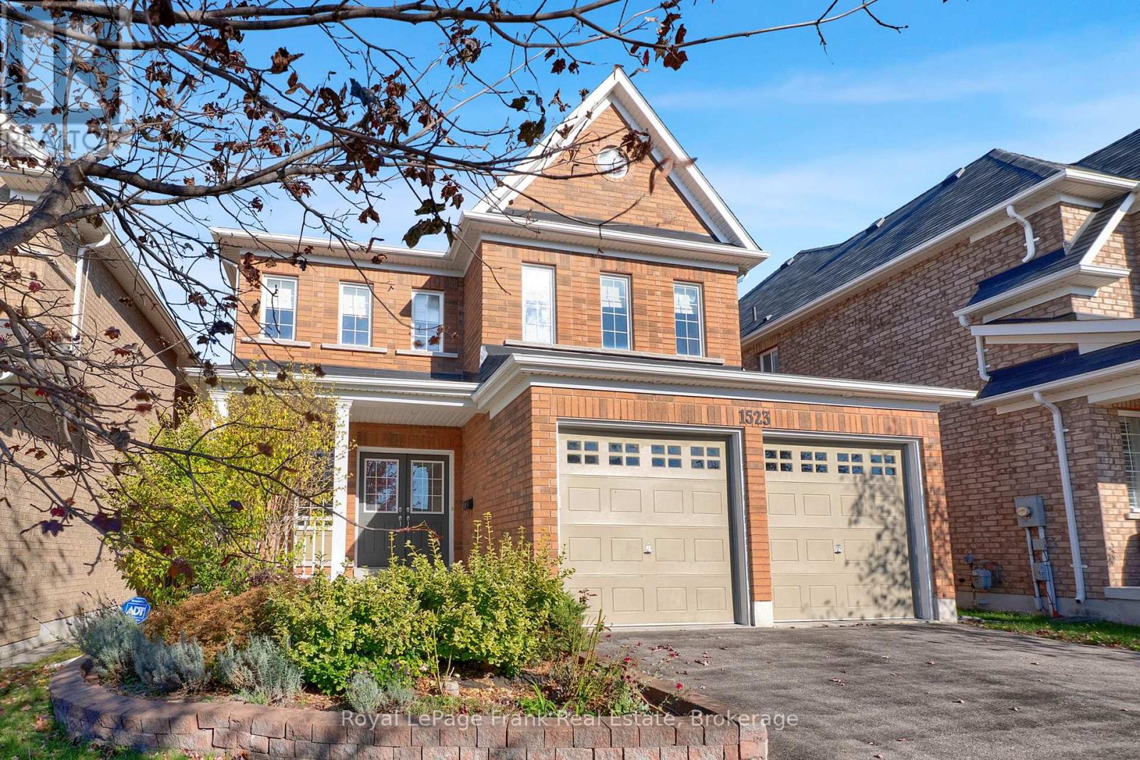 1523 DUNEDIN CRESCENT, Oshawa, Ontario