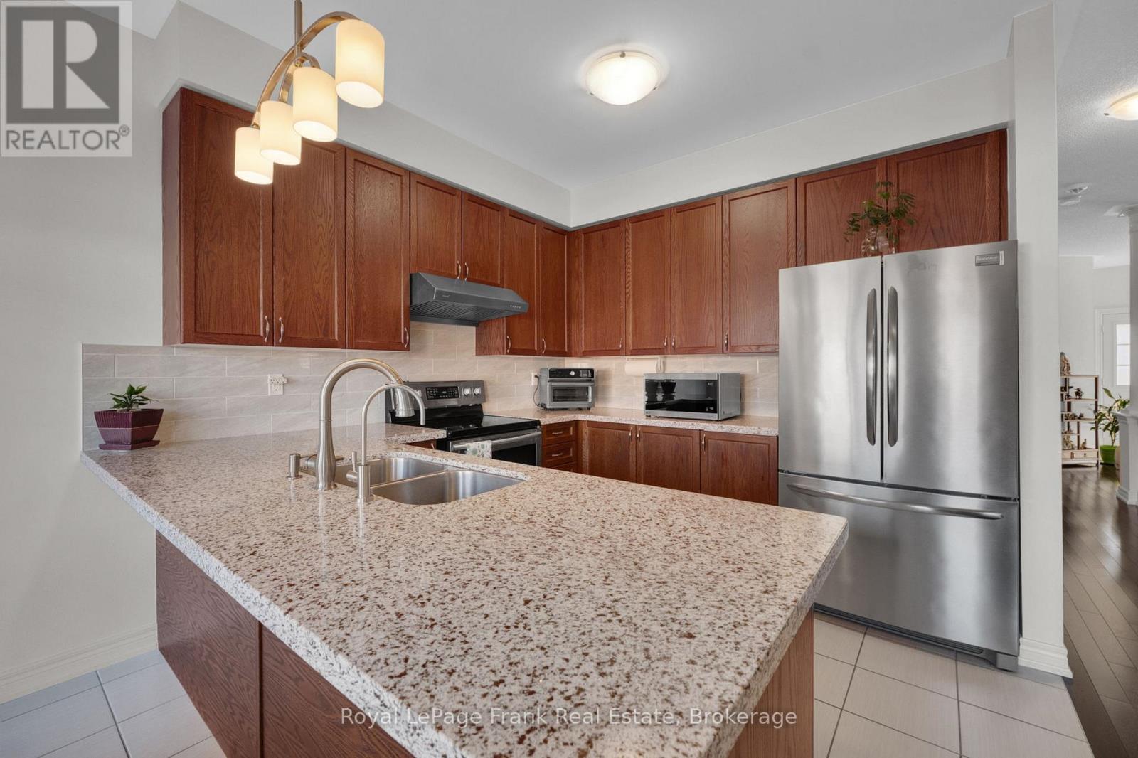 1523 Dunedin Crescent, Oshawa, Ontario  L1K 0T9 - Photo 10 - E14101988