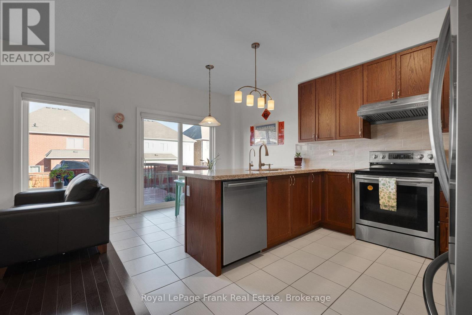 1523 Dunedin Crescent, Oshawa, Ontario  L1K 0T9 - Photo 8 - E14101988