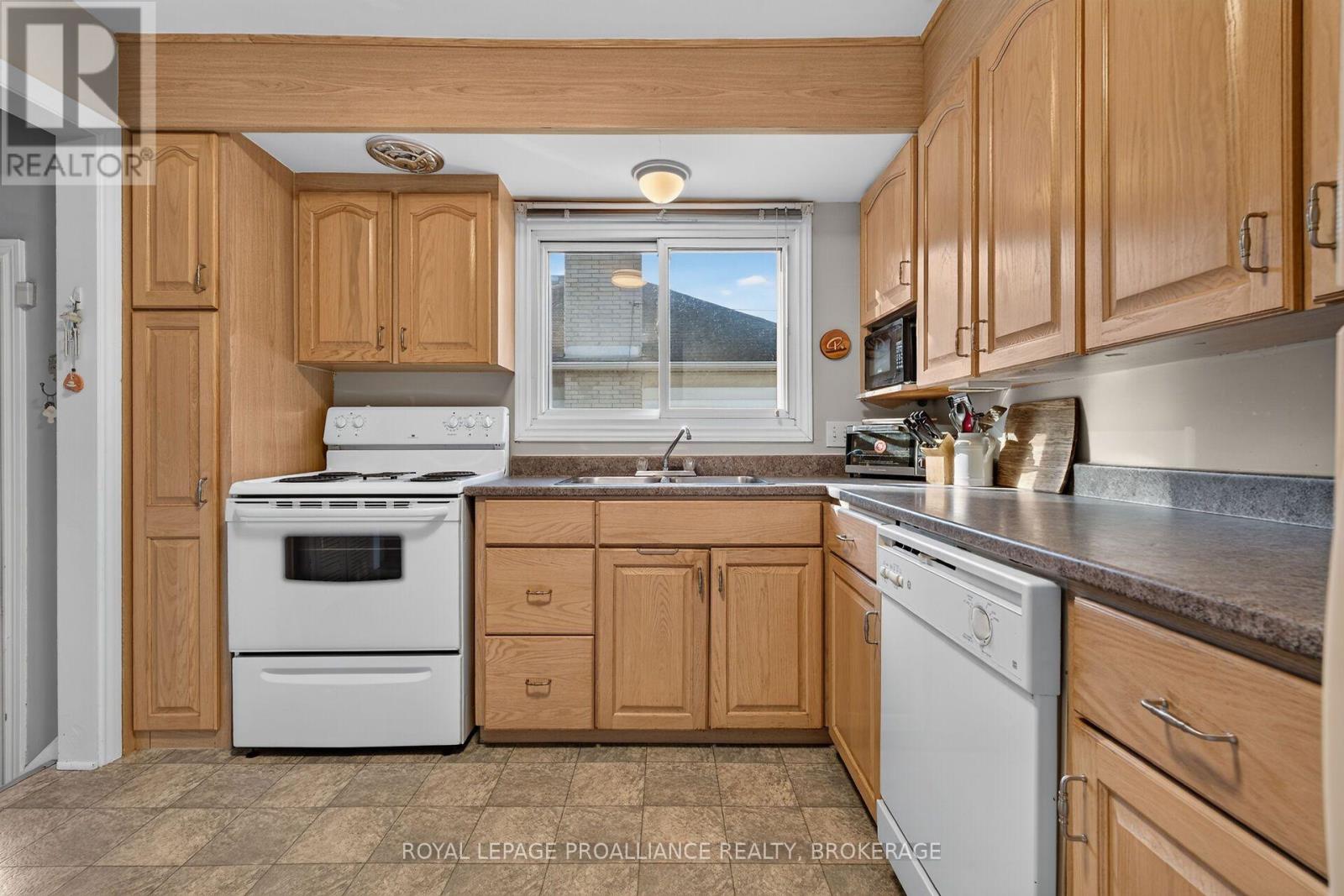 917 Victoria Street, Kingston, Ontario K7K 4T9 - Photo 14 - X14101826