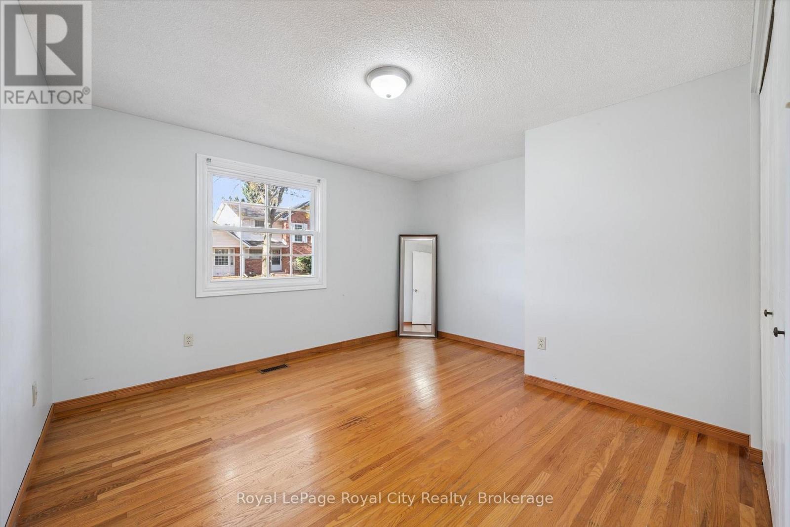 48 - 129 Victoria Road N, Guelph (Grange Road), Ontario  N1E 6T8 - Photo 14 - X14101870