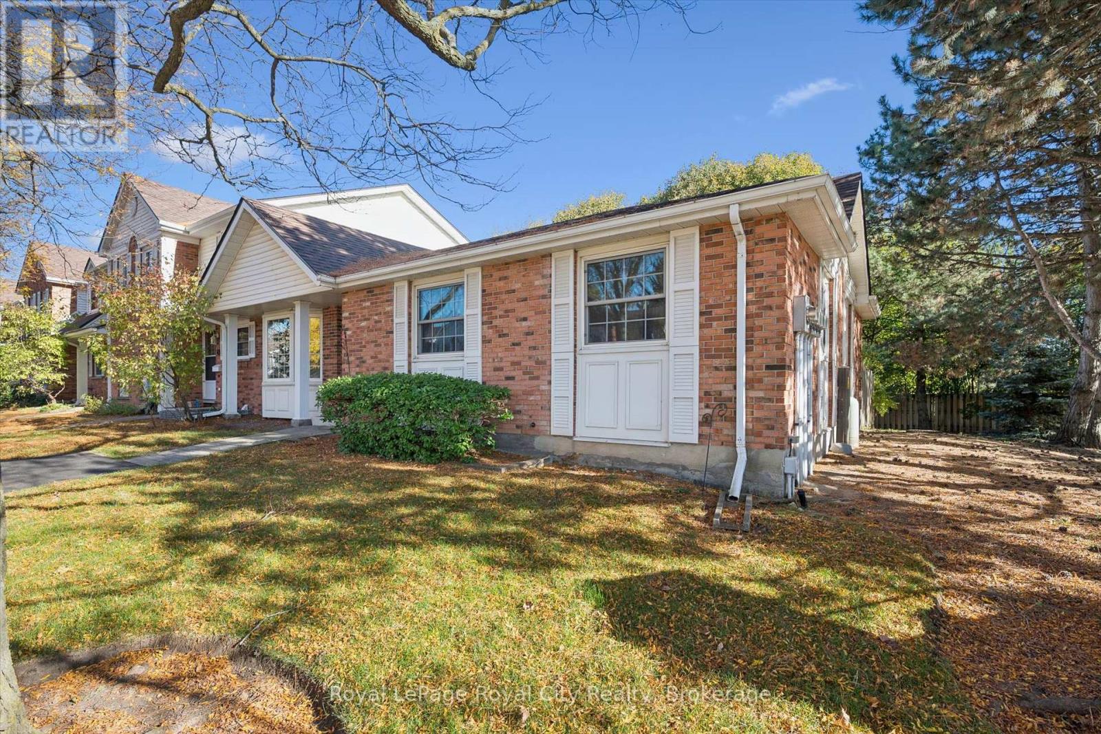 48 - 129 Victoria Road N, Guelph (Grange Road), Ontario  N1E 6T8 - Photo 2 - X14101870