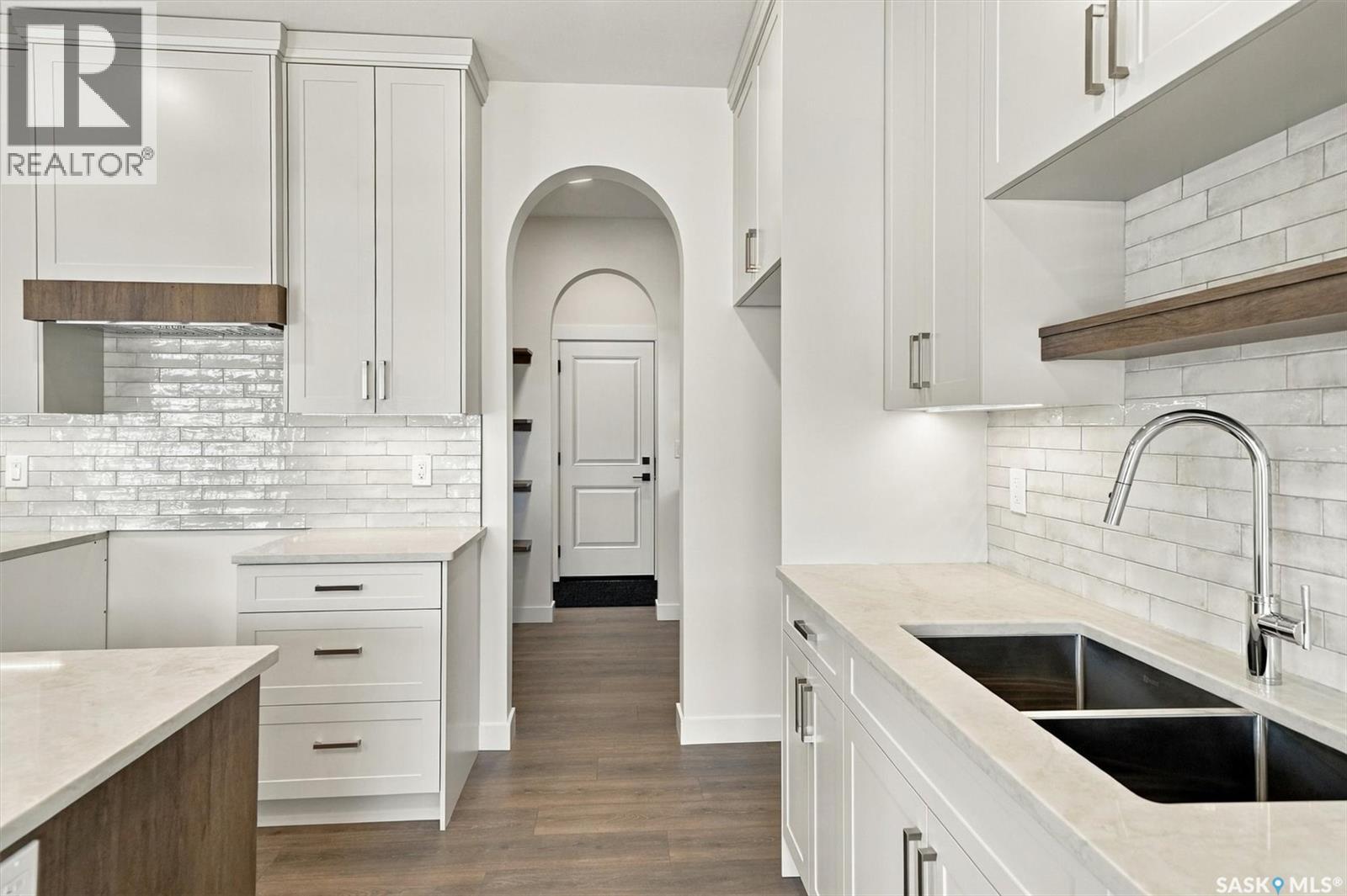 443 Asokan Rise, Saskatoon, Saskatchewan  S7V 1R3 - Photo 4 - SK051034
