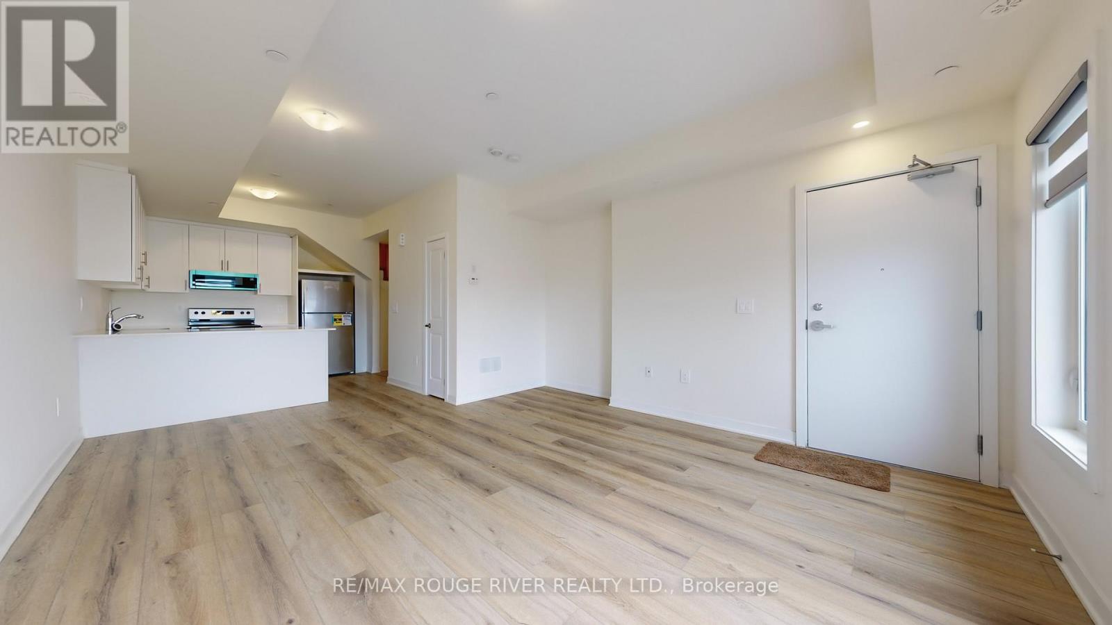 308 - 1695 Dersan Street, Pickering, Ontario  L1X 0S9 - Photo 4 - E14101862
