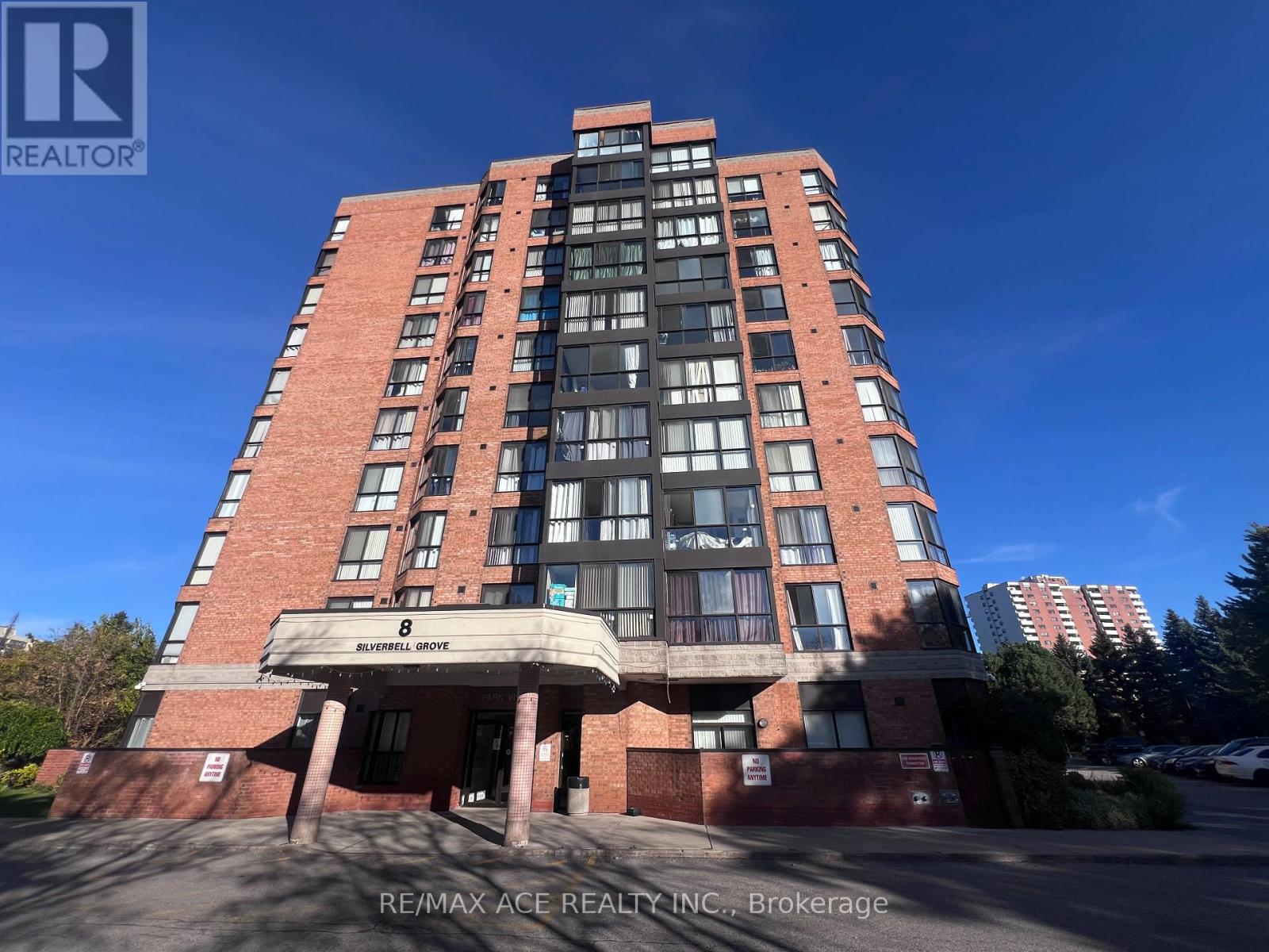 901 - 8 SILVERBELL GROVE