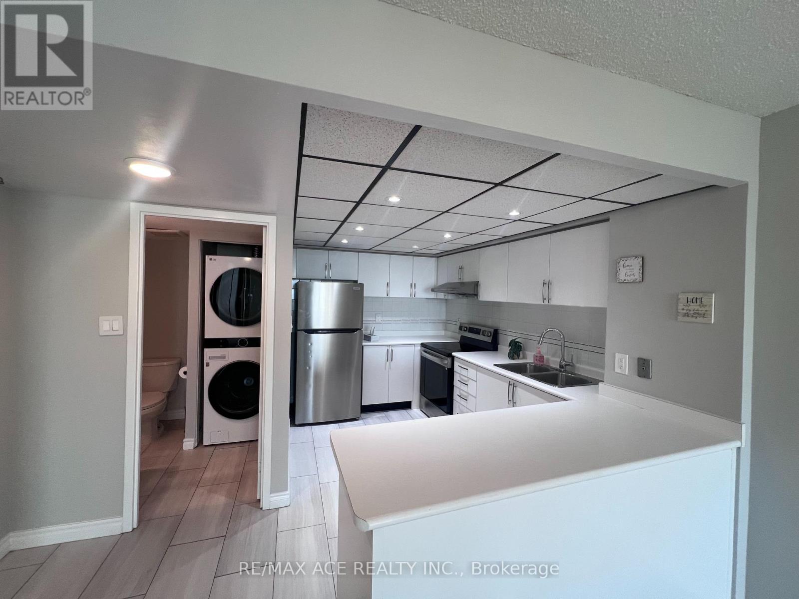 901 - 8 Silverbell Grove, Toronto (Malvern), Ontario  M1B 4Z3 - Photo 6 - E14101956
