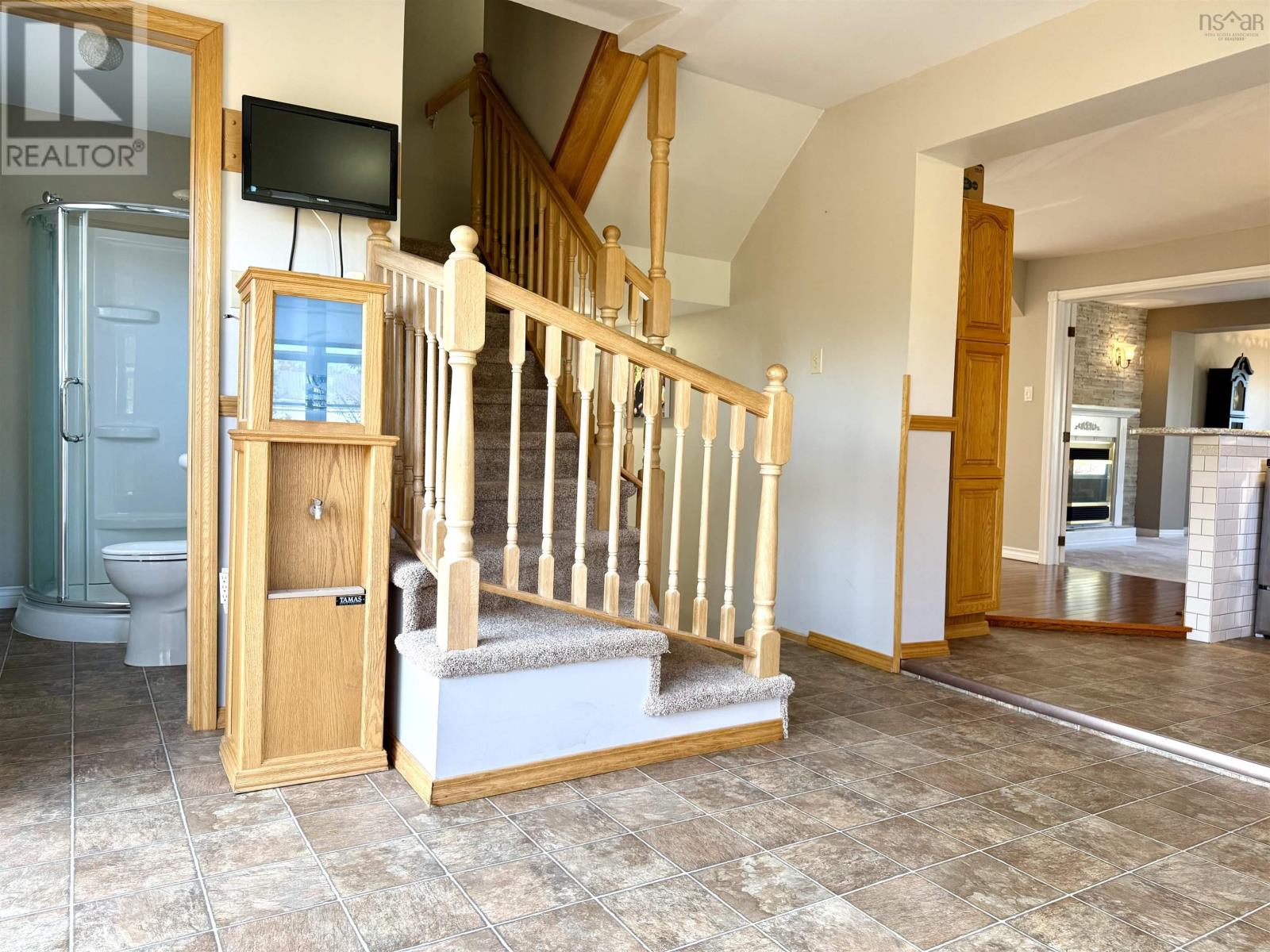 84/86 Elm Street, Springhill, Nova Scotia  B0M 1X0 - Photo 20 - 202626323