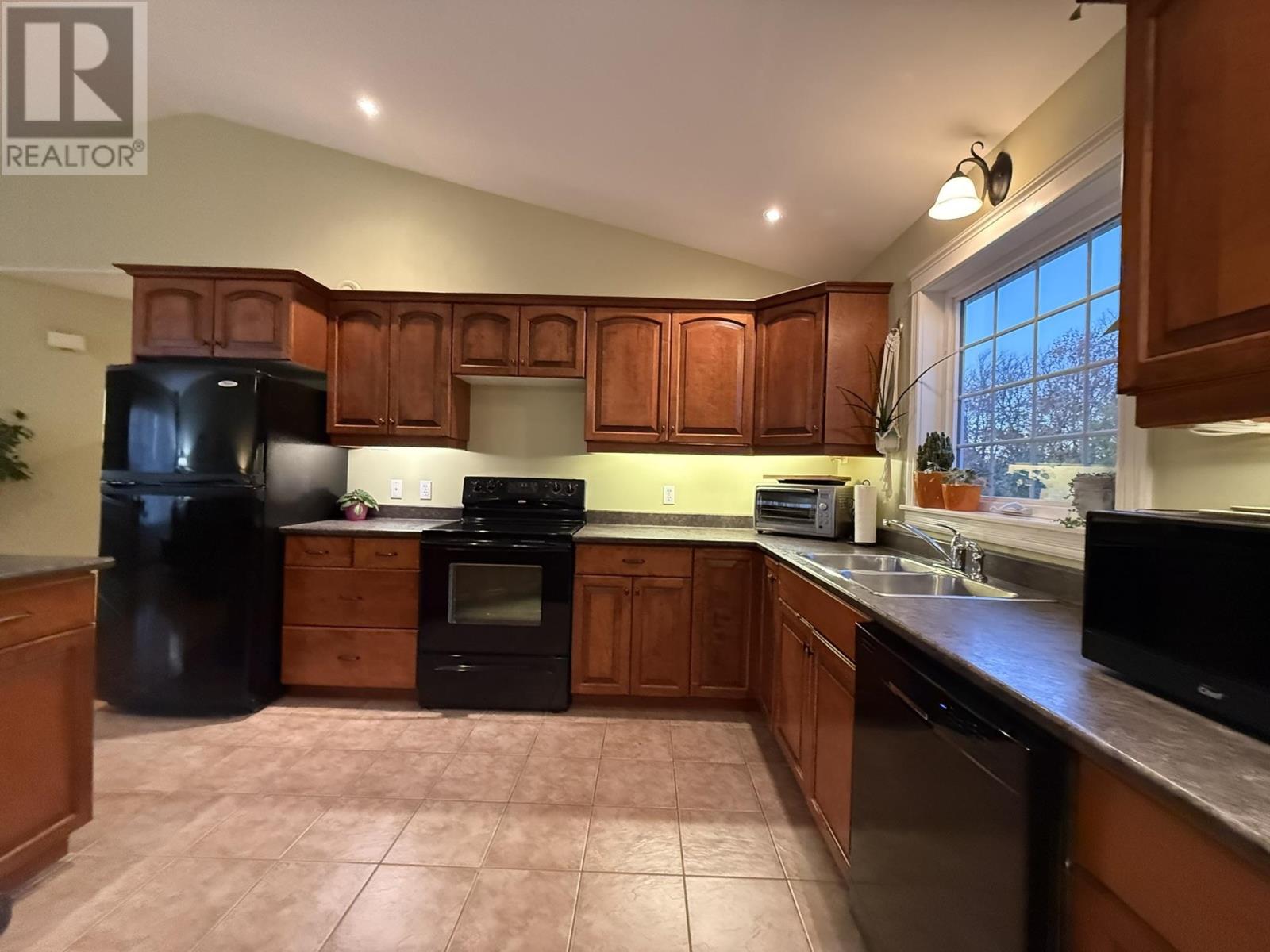57 John Street, Cornwall, Prince Edward Island  C0A 1H4 - Photo 17 - 202626322