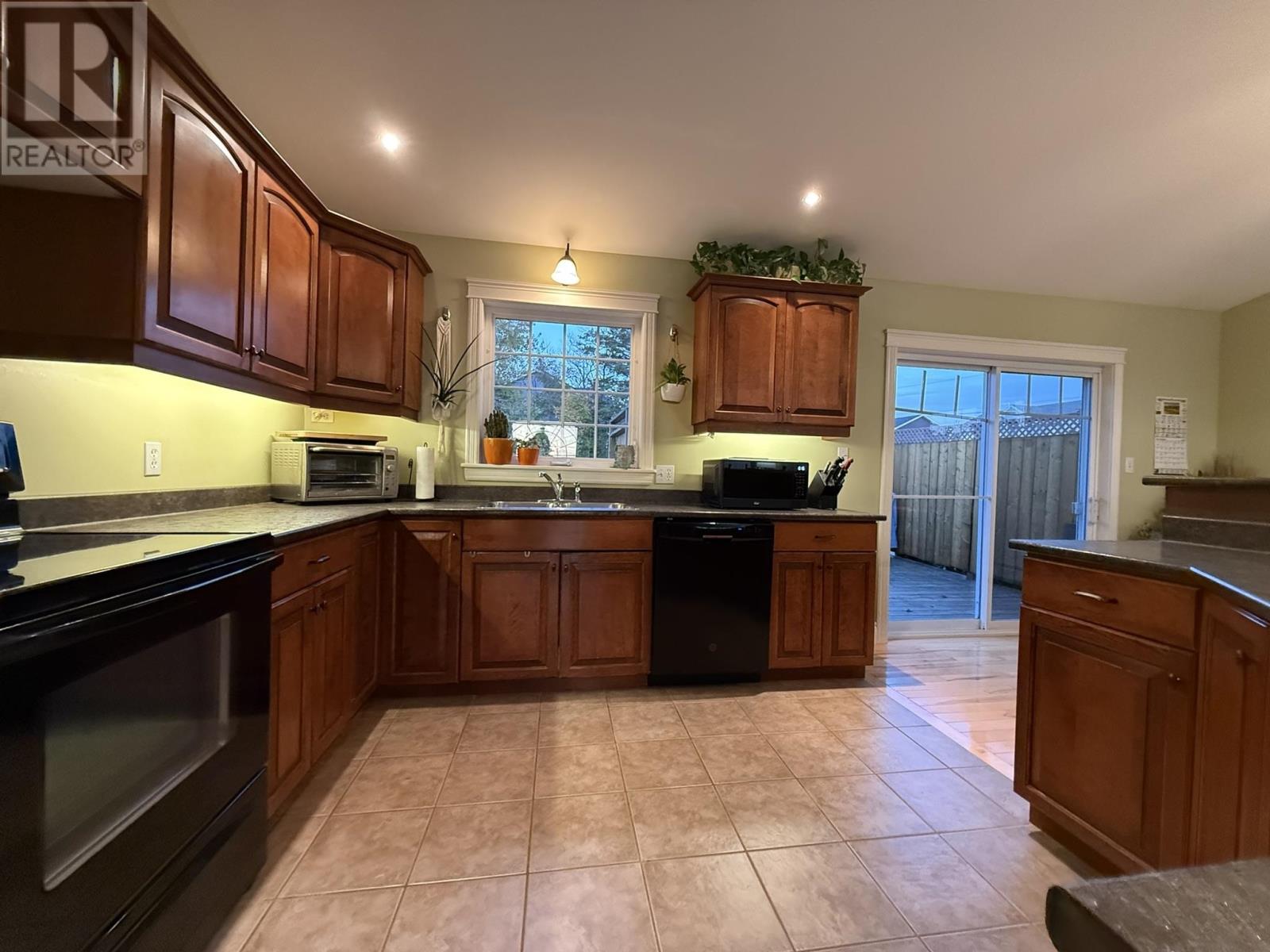 57 John Street, Cornwall, Prince Edward Island  C0A 1H4 - Photo 16 - 202626322