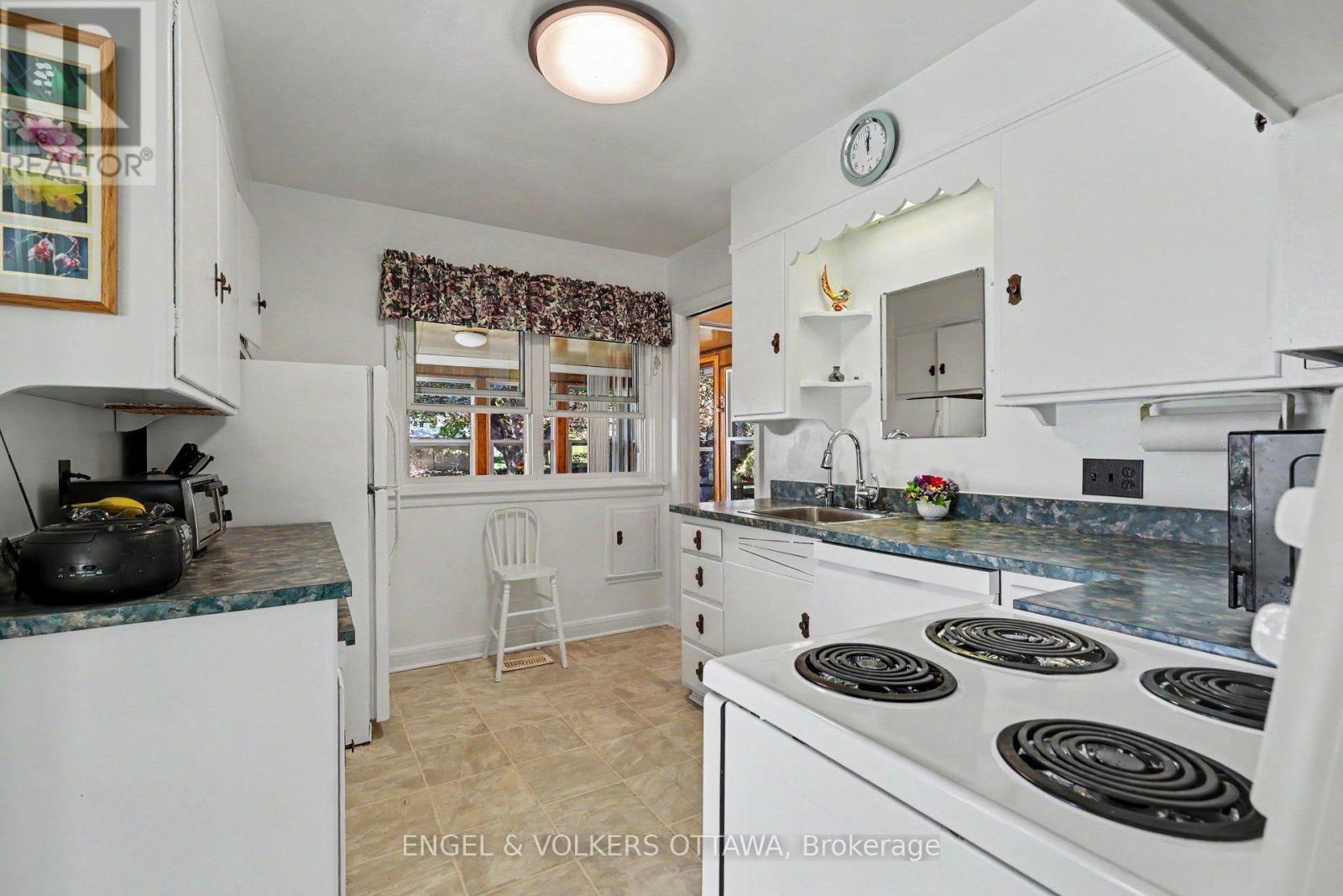 58 Norway Spruce Street, Ottawa, Ontario  K2S 1P8 - Photo 12 - X14101884
