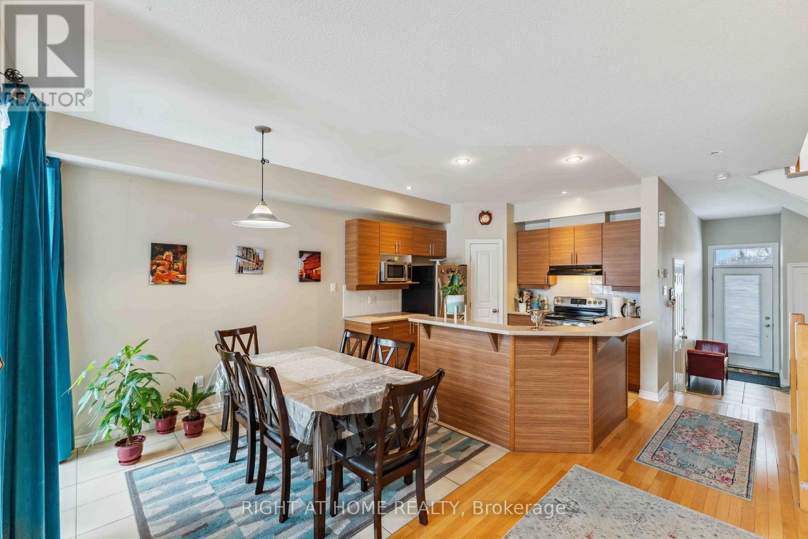 300 Cooks Mill Crescent, Ottawa, Ontario  K1V 2N3 - Photo 12 - X14101932