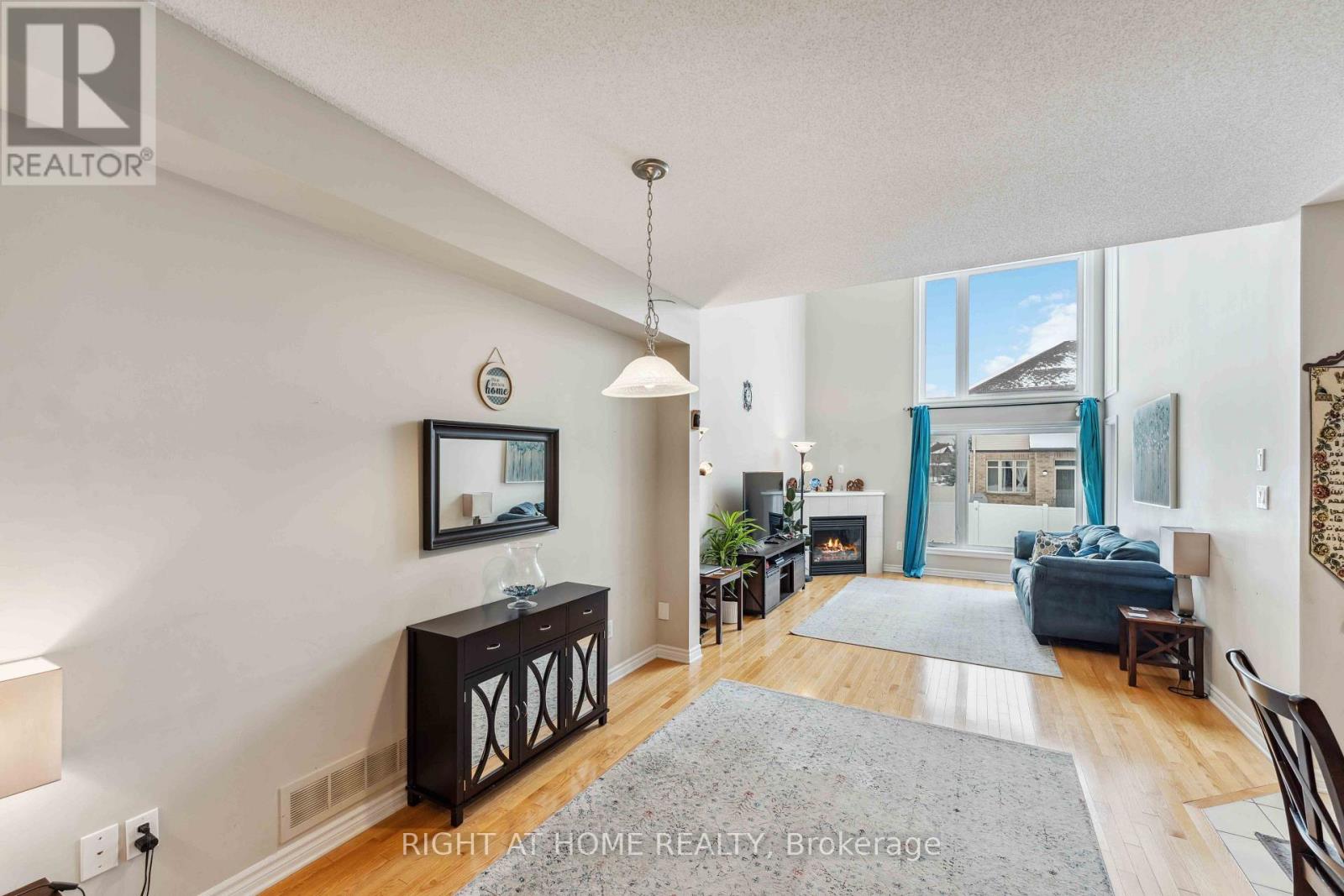 300 Cooks Mill Crescent, Ottawa, Ontario  K1V 2N3 - Photo 6 - X14101932