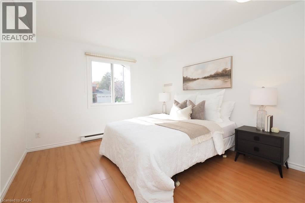 98 Amos Avenue, Waterloo, Ontario  N2L 5C4 - Photo 8 - 40869005