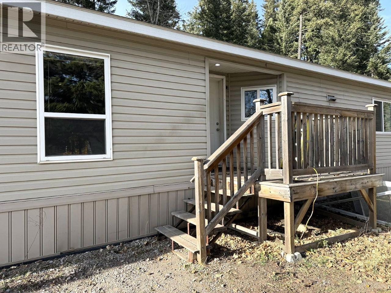 12 Cassiar Drive, Elkford, British Columbia  V0B 1H0 - Photo 26 - 10404161