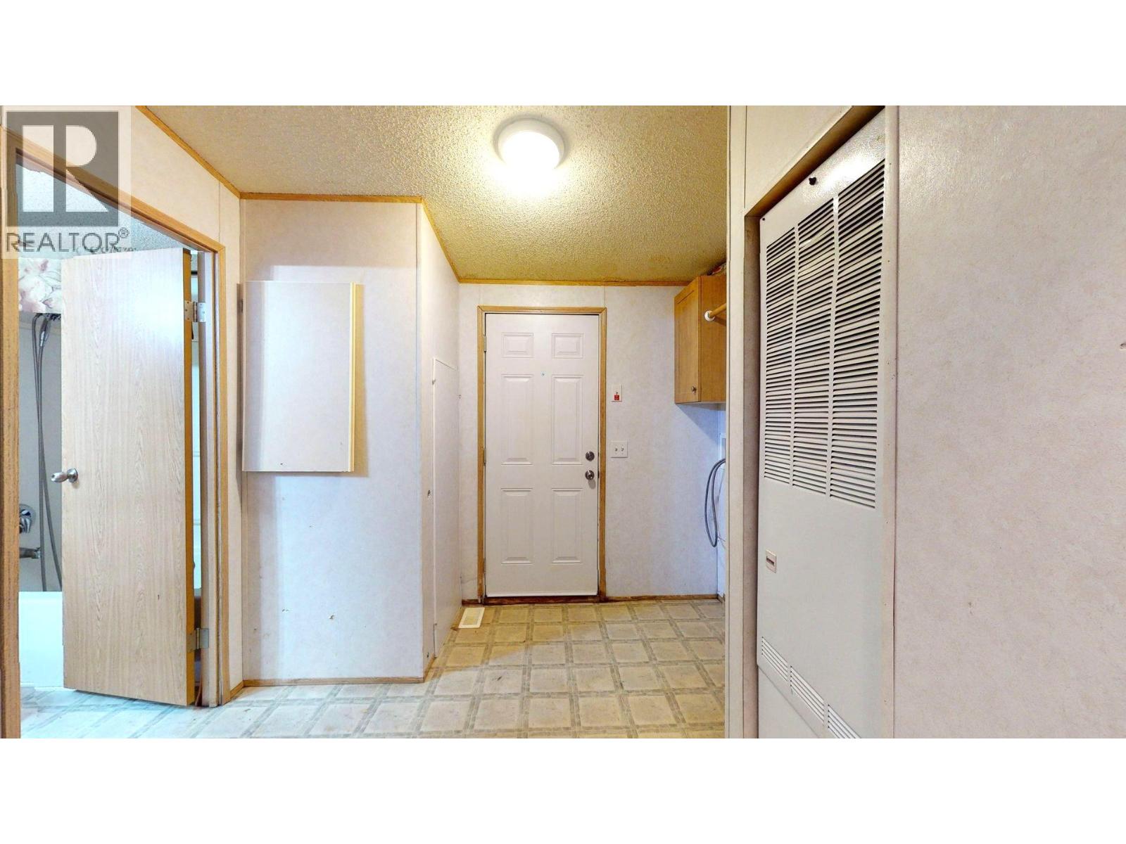 12 Cassiar Drive, Elkford, British Columbia  V0B 1H0 - Photo 14 - 10404161
