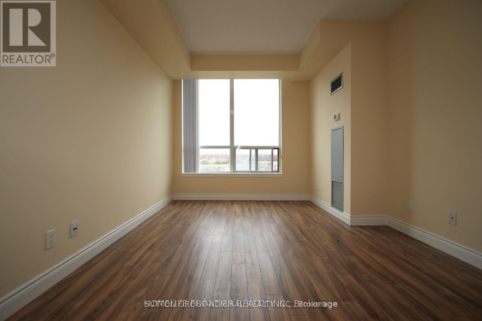 1010 - 15 North Park Road, Vaughan (Beverley Glen), Ontario  L4J 0A1 - Photo 6 - N14101998
