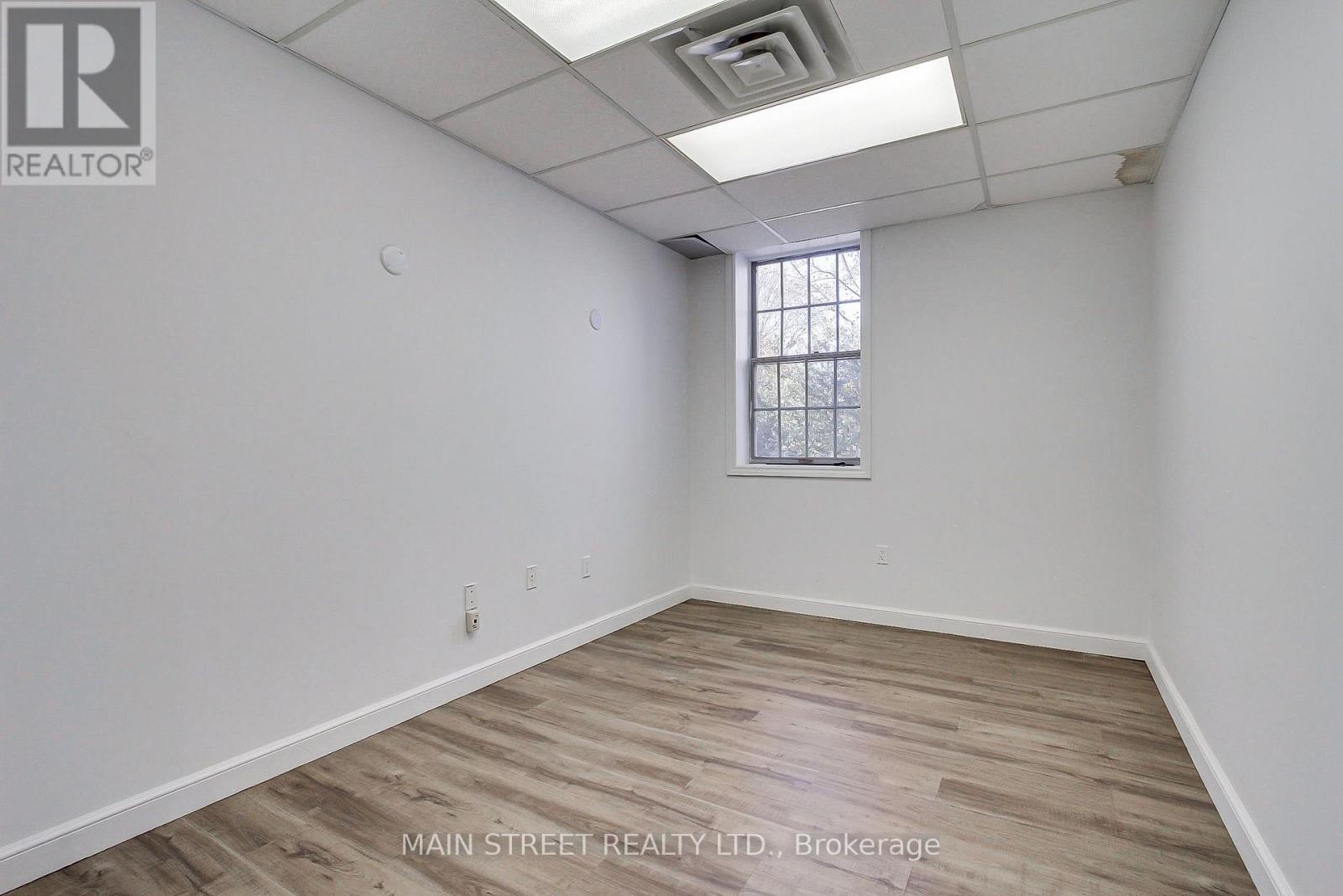 100 (Main) - 227 Eagle Street, Newmarket, Ontario  L3Y 1J8 - Photo 10 - N14102034